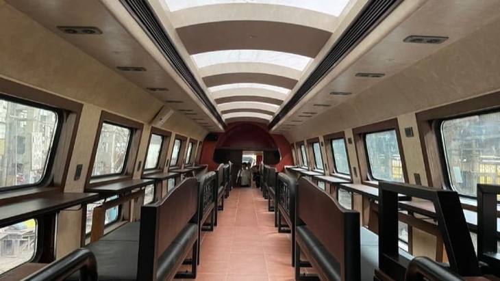 Hanói inaugurará un tren turístico de dos pisos - ảnh 1