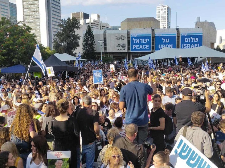 Comienza el canje de rehenes por presos entre Hamás e Israel - ảnh 1