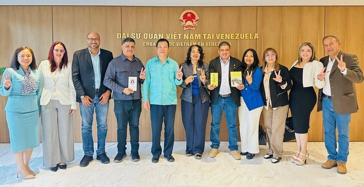Parlamentario venezolano congratula exitosa celebración del XIV Congreso Nacional del PCV - ảnh 1