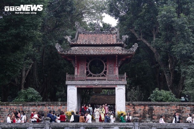 Un viaje de primavera por los sitios culturales sagrados de Vietnam - ảnh 1