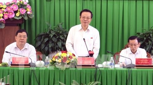 Phung Quoc Hien plaide pour une connexion interrégionale efficace dans le delta du Mékong  - ảnh 1