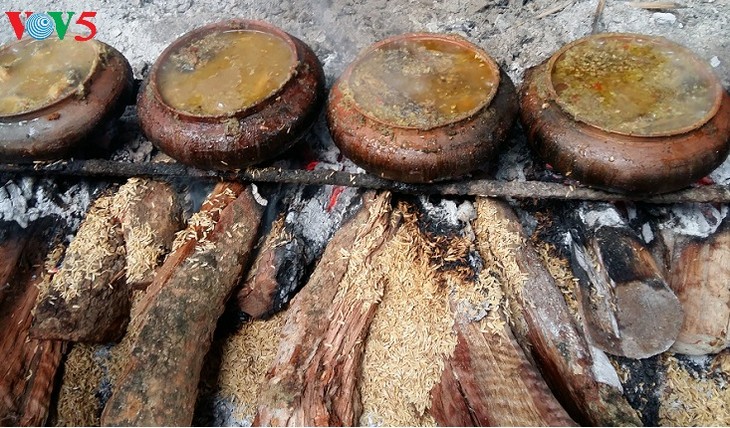 L’un des fleurons de la gastronomie vietnamienne… - ảnh 2