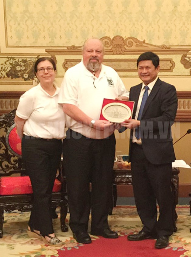  Ho Chi Minh-ville: des vétérans américains participent à la réparation des dommages de guerre - ảnh 1