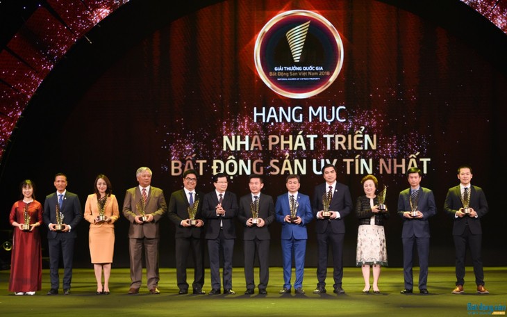 Remise des prix de l’immobilier du Vietnam 2018 - ảnh 1