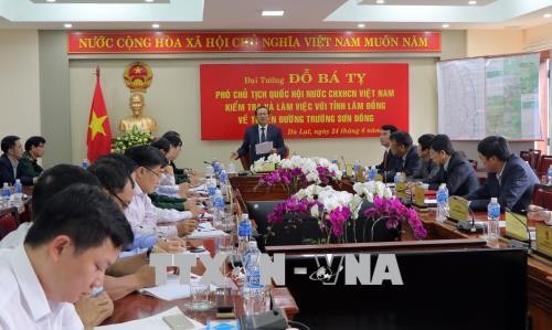 Dô Ba Ty supervise la construction de la route Truong Son Dông - ảnh 1