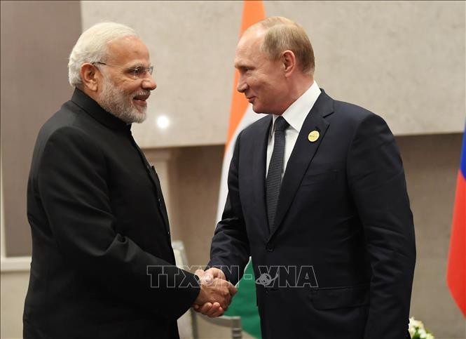 Vladimir Poutine en Inde pour une visite dominée par les ventes d'armes - ảnh 1