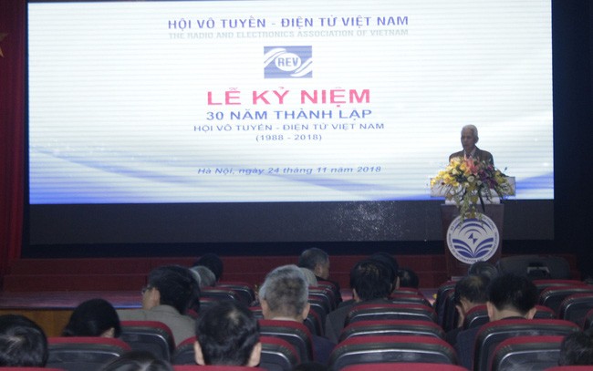 L’association de la radio et de l’électronique du Vietnam tient son 7e congrès - ảnh 1