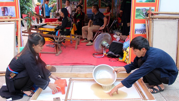 Le papier traditionnel des Cao Lan de Bac Giang - ảnh 2