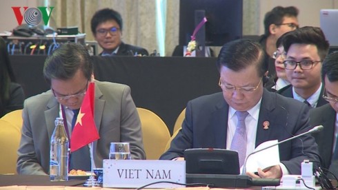 Ouverture de la Conférence des ministres des Finances de l'ASEAN en Thaïlande - ảnh 1