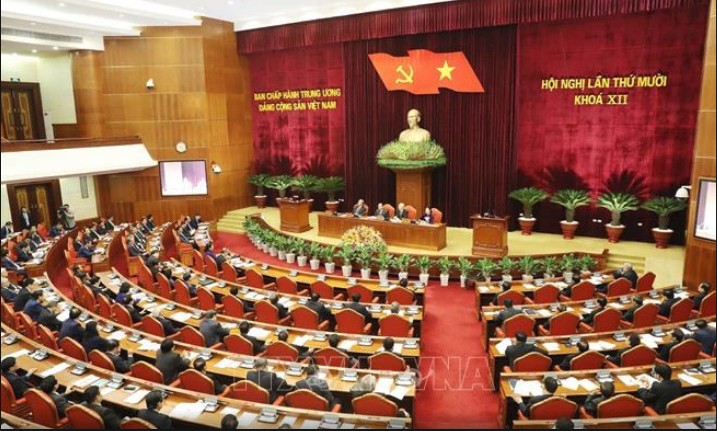 La préparation du prochain Congrès national du Parti communiste vietnamien en débat - ảnh 1