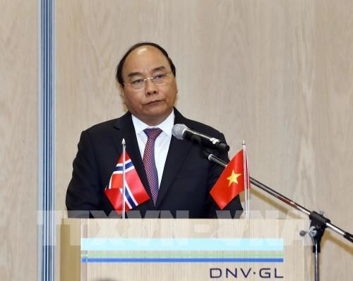 Nguyên Xuân Phuc au forum d’affaires Vietnam-Norvège - ảnh 1