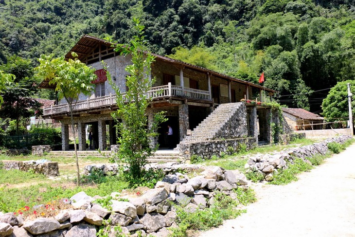 Khuôi Ky, le village des maisons sur pilotis en pierre - ảnh 1