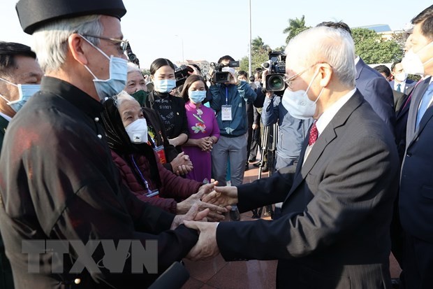 Nguyên Phu Trong décerne l’Ordre du Travail aux autorités de Hung Yên - ảnh 1