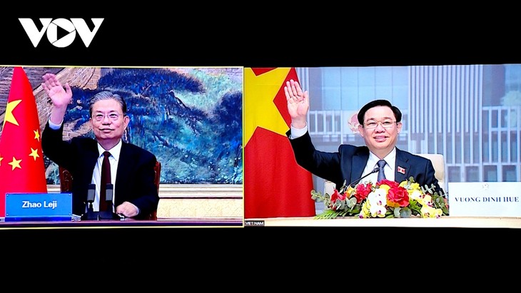 ​ Vietnam-Chine : entretien virtuel Vuong Dinh Huê et Zhao Leji - ảnh 1