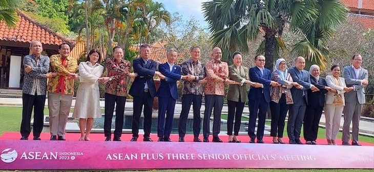 43e Sommet de l’ASEAN: discussions cruciales sur des questions de sécurité régionale - ảnh 1