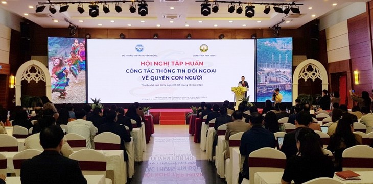 Une conférence sur les droits de l’homme à Hoa Binh - ảnh 1