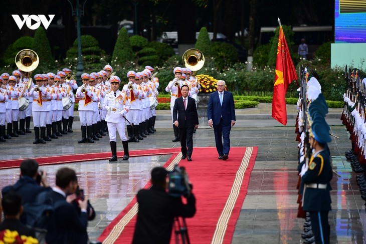 Cérémonie d'accueil en l'honneur du président allemand - ảnh 1