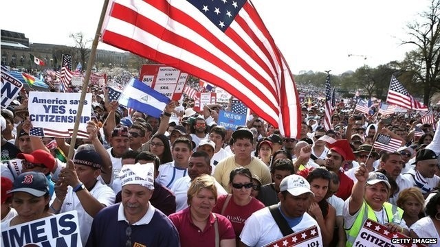 Joe Biden facilite la résidence permanente pour les familles d'immigrants - ảnh 1