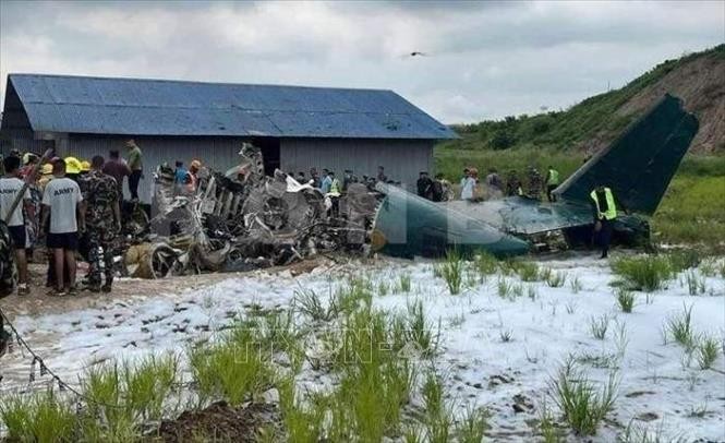 Népal: Au moins 22 morts dans un accident à l'aéroport de Katmandou - ảnh 1