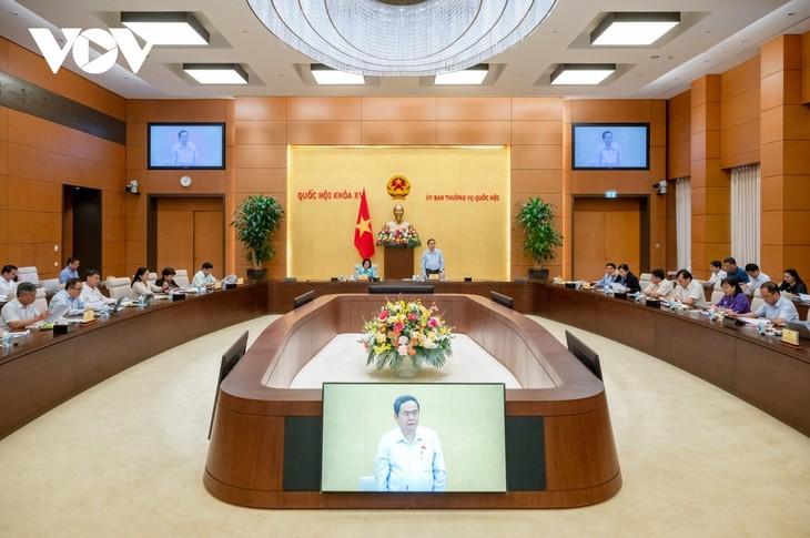 Trân Thanh Mân travaille avec certaines commissions de l’Assemblée nationale - ảnh 1