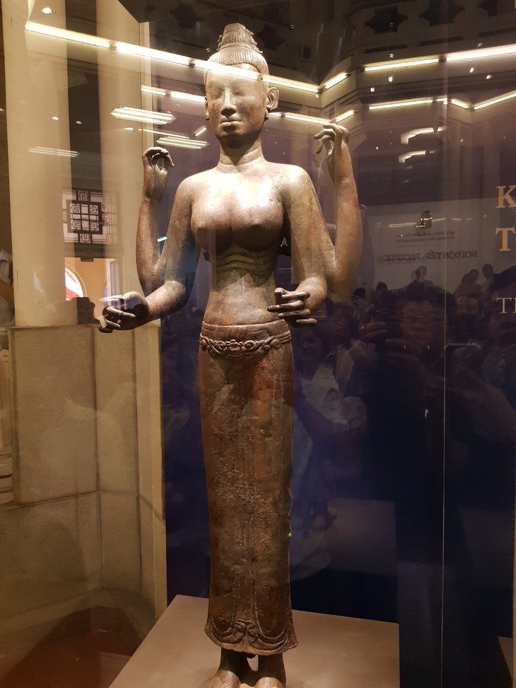 Le Musée national d'Histoire de Hanoï récupère une statue en bronze de la Déesse Durga - ảnh 1