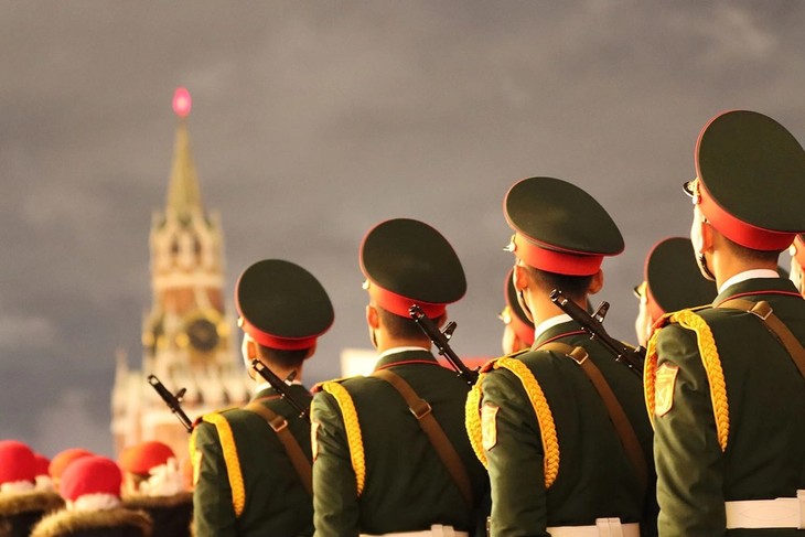 Moscou: des militaires vietnamiens participent aux répétitions de la Parade de la Victoire  - ảnh 2