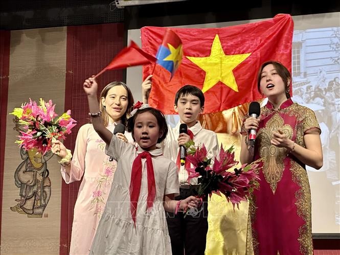 La diaspora vietnamienne en France salue le progrès du pays - ảnh 1