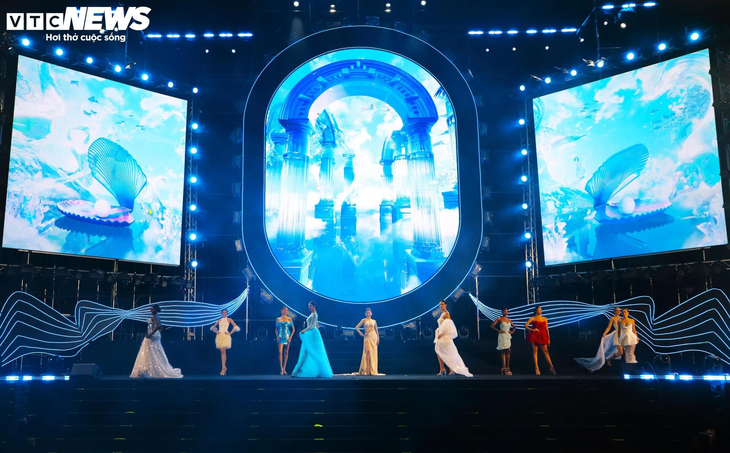 Bùng nổ sắc màu đêm khai mạc Lễ hội Du lịch hè Bình Định 2025 - ảnh 7