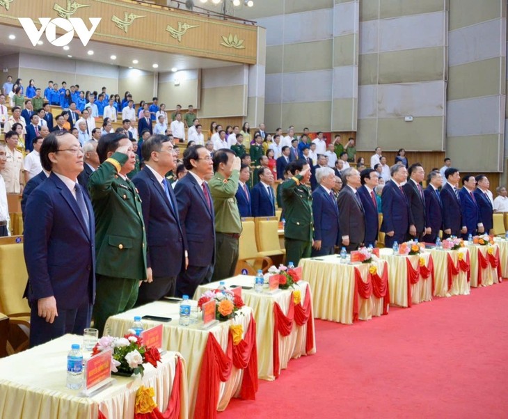 Le secrétaire général Tô Lâm appelle à perpétuer l’esprit réformateur de son prédécesseur Nguyên Van Linh - ảnh 3