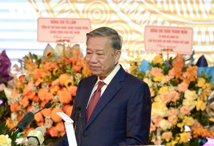 Le secrétaire général Tô Lâm appelle à perpétuer l’esprit réformateur de son prédécesseur Nguyên Van Linh - ảnh 2