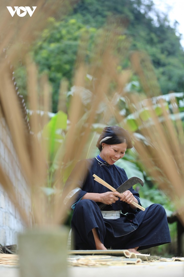 Incense-making craft of the Nung ethnic minority in Cao Bang - ảnh 2