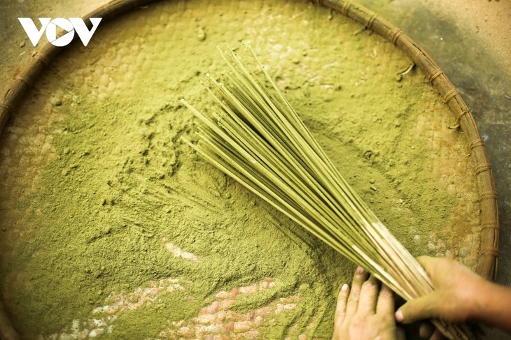 Incense-making craft of the Nung ethnic minority in Cao Bang - ảnh 3