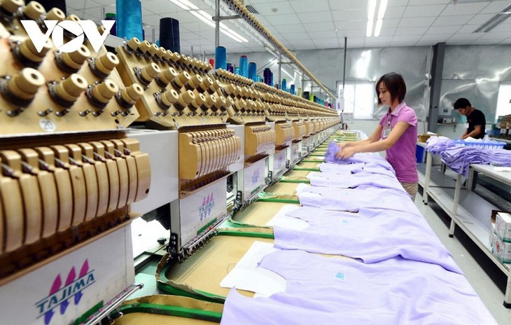 Vietnam becomes world’s second largest garment exporter - ảnh 1