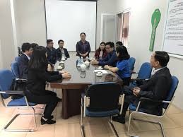 Le vietnamien du commerce: Leçon 1:  Présenter les participants à une discussion - ảnh 1