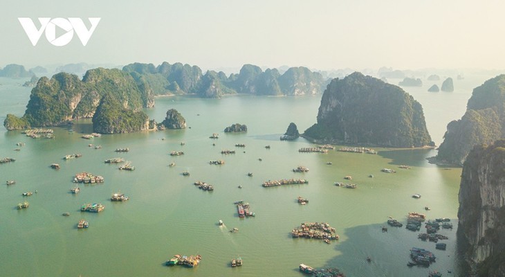 La baie d'Ha Long dans le top 25 des meilleures destinations au monde - ảnh 1