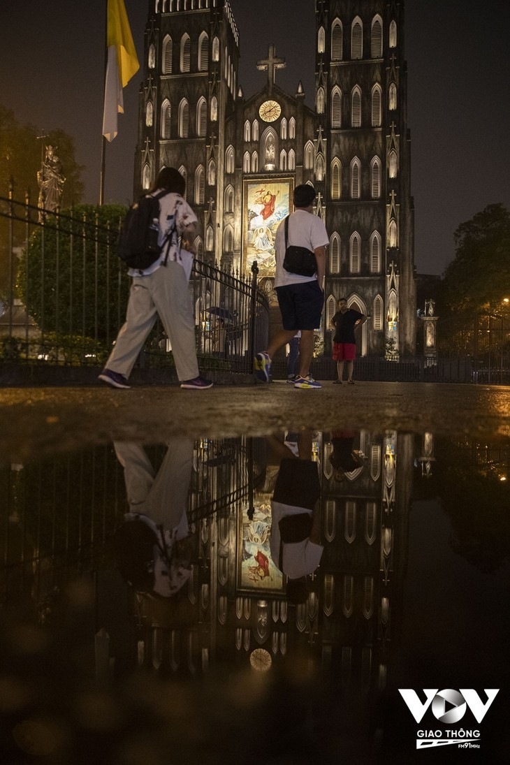 Le retour des touristes étrangers à Hanoi - ảnh 13