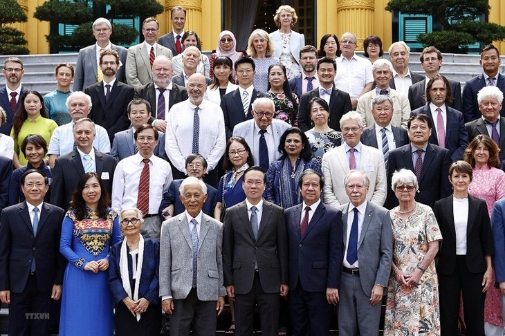 Vo Van Thuong: la science, les technologies et l’éducation sont des priorités du Vietnam - ảnh 1