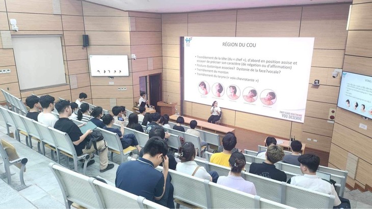 Le français dans la médecine vietnamienne: L'Université de médecine de Hanoï en première ligne - ảnh 2