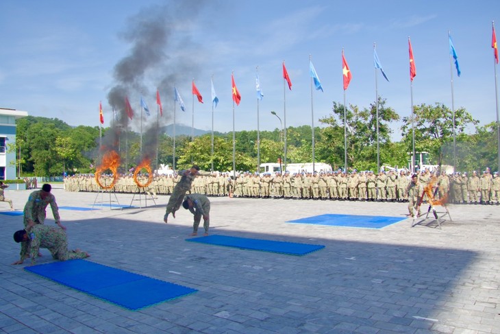 Préparation des Casques bleus vietnamiens pour les missions de paix - ảnh 1