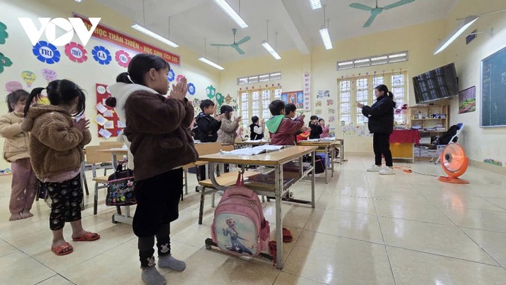 Froid glacial: les écoles de montagne s'adaptent pour protéger les élèves - ảnh 2