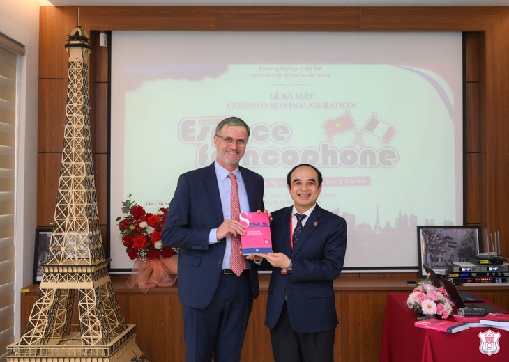 Université de médecine de Hanoï: un nouvel espace pour dynamiser la médecine francophone - ảnh 5