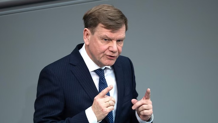 L'Allemagne, la France et la Grande-Bretagne prêtes à négocier avec l'Iran - ảnh 1