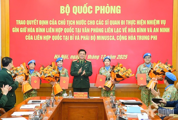 Vu Thi Liên: «Mon parcours est celui de la responsabilité, du partage et de la foi dans les valeurs durables de la paix” - ảnh 1