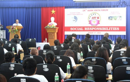 Asian Youth Forum opens in Da Nang  - ảnh 1