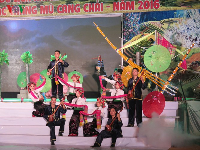 The Mu Cang Chai terraced field festival 2016 - ảnh 4