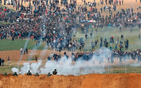 Dozens die along Palestine-Israel border - ảnh 1