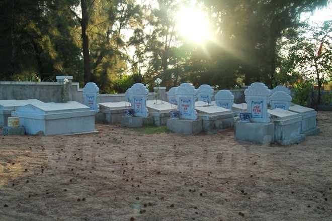 Whale worshiping ritual preserved in Canh Duong fishing village - ảnh 3