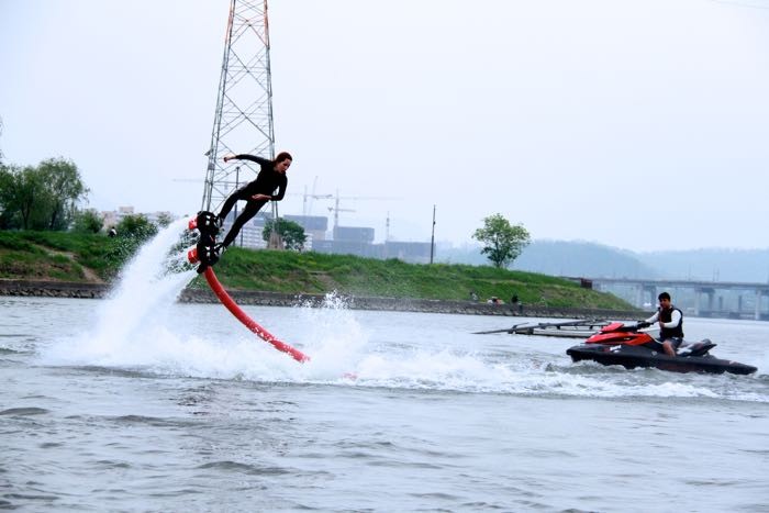 Tour around RoK's Hangang River - ảnh 1