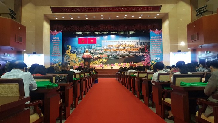 OVs gather in HCMC ahead of Tet - ảnh 1