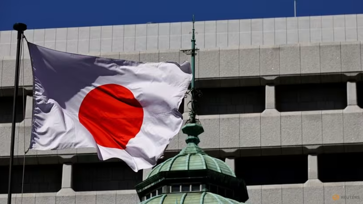 Bank of Japan scraps radical policy, makes first rate hike in 17 years - ảnh 1